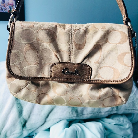 Retro Coach Mini Purse - Picture 2 of 7